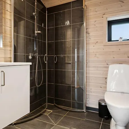 Ehmi - 750m From The Sea By Interhome *