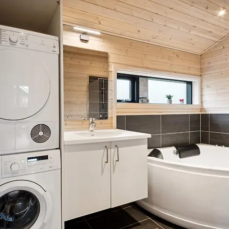Holiday home Ehmi - 750m From The Sea By Interhome *
